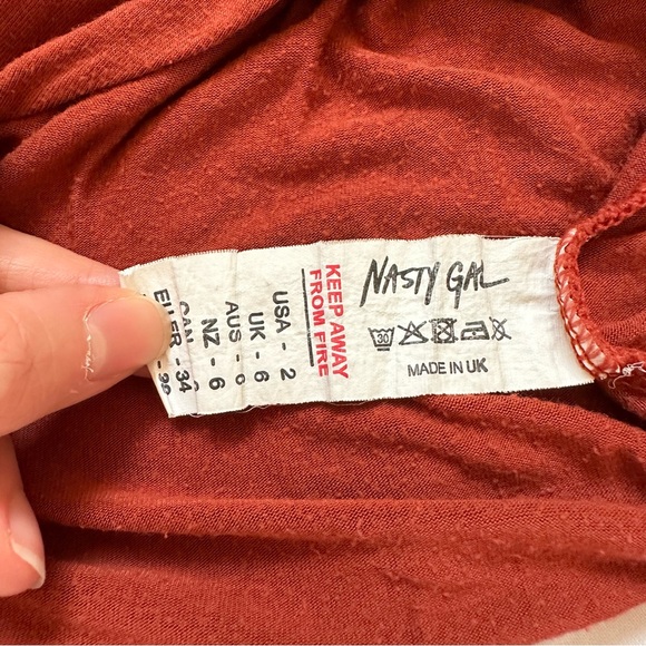 Nastygal burnt orange twist front crop top - Picture 4 of 4